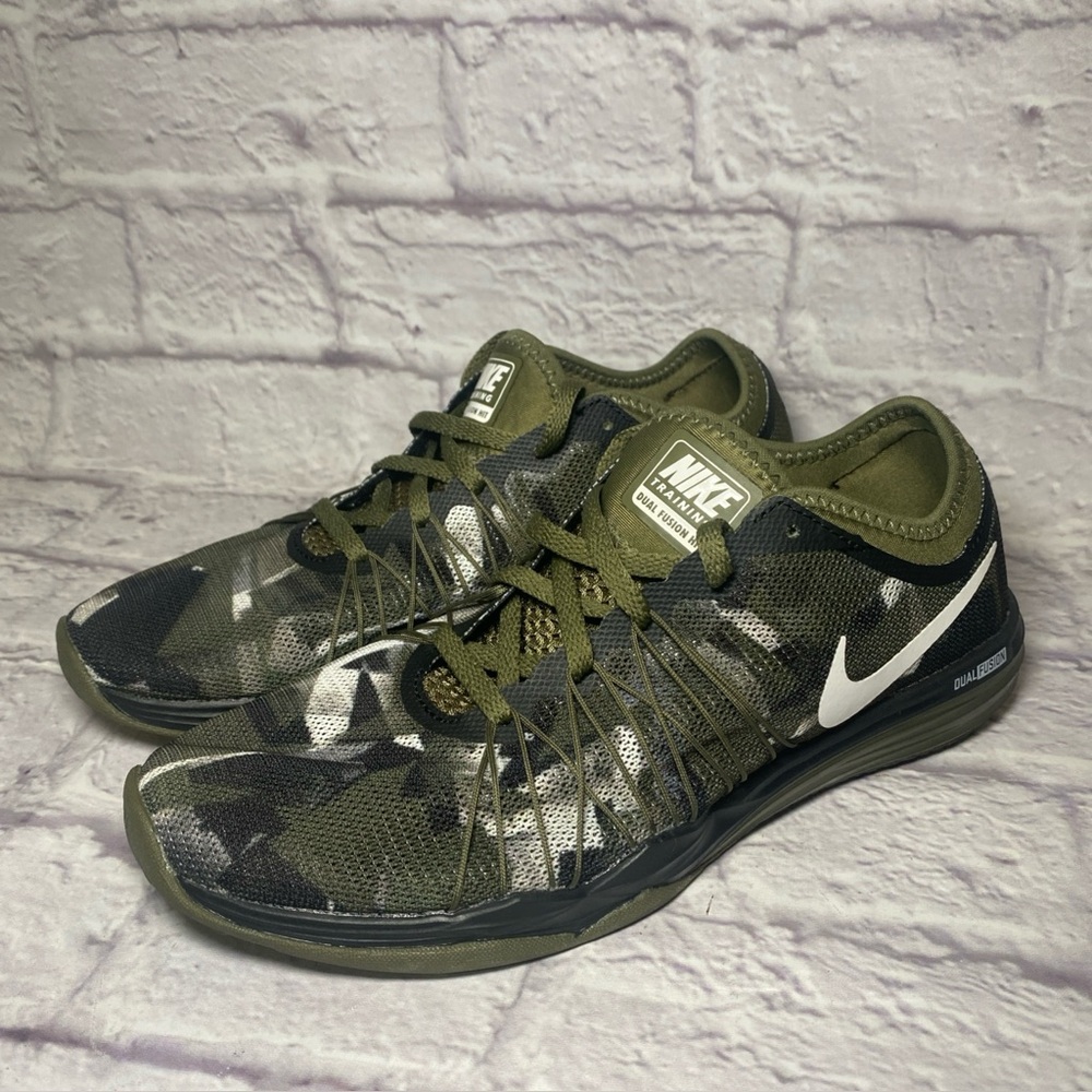 Nike Shoes Women 7.5 Green Dual Fusion TR Hit 844667-200 Training Shoes